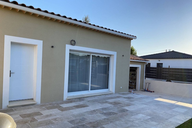 baie vitrée aluminium - Fenêtre sur les Alpilles