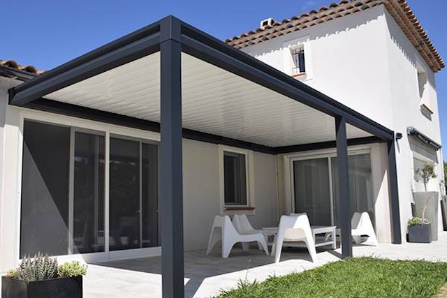 entreprise moustiquaire sur mesure - Fenêtre sur les Alpilles