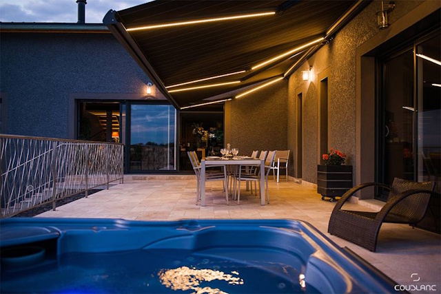 entreprise store banne sur mesure - Fenêtre sur les Alpilles