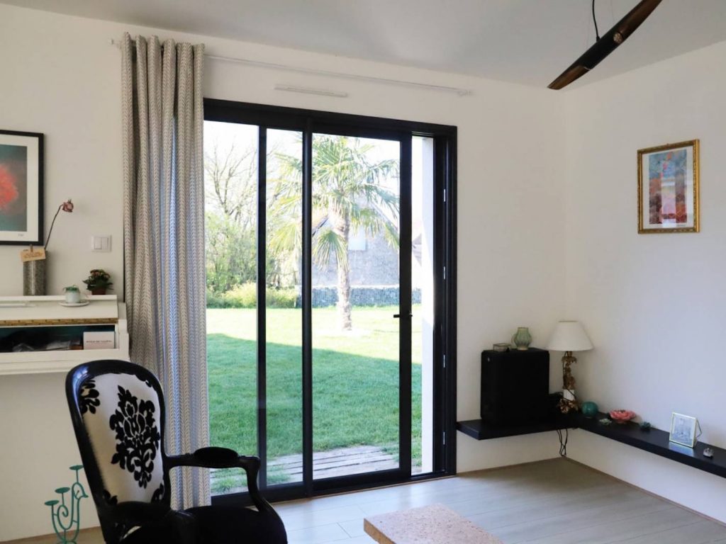 fenêtre aluminium sur mesure Vaucluse - Fenêtre sur les Alpilles