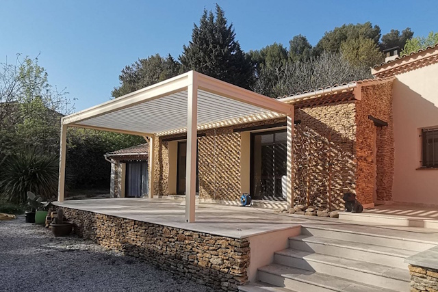 installateur pergola pergoo - Fenêtre sur les Alpilles