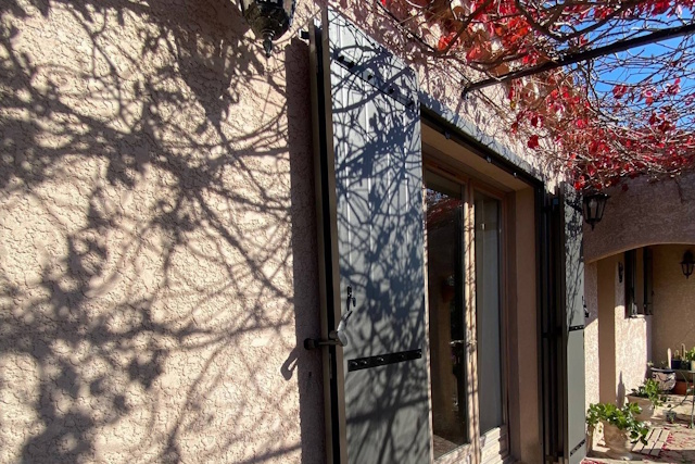 entreprise volets battants aluminium - Fenêtre sur les Alpilles