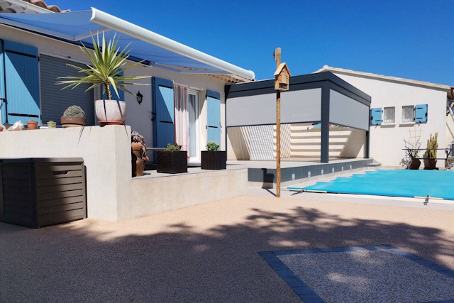 pergola bioclimatique sur mesure Arles - Fenêtre sur les Alpilles