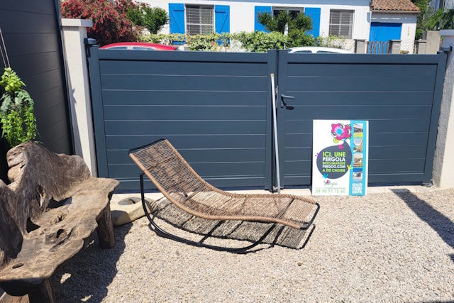 portail sur mesure près de chez moi - Fenêtre sur les Alpilles