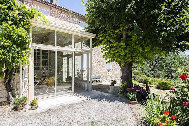 véranda aluminium - Fenêtre sur les Alpilles