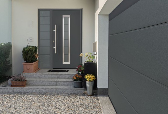 fermeture porte de garage sur mesure Bouches-du-Rhône Vaucluse Gard - Fenêtre sur les Alpilles