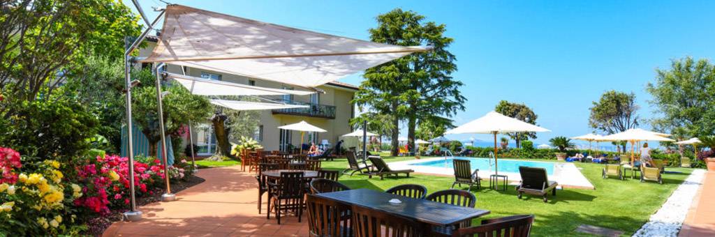 protection solaire sur mesure Bouches-du-Rhône Vaucluse Gard - Fenêtre sur les Alpilles